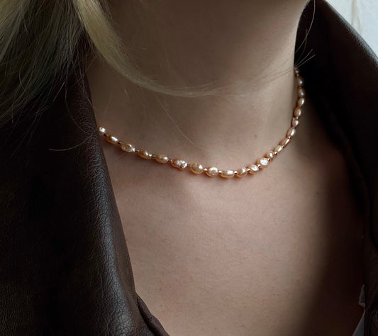 Basic Pearl Choker – Soft Peach Freshwater Pearls
